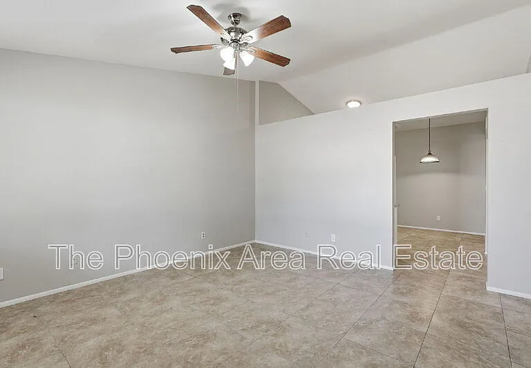 727 S Hartford St #189 — Photo 8