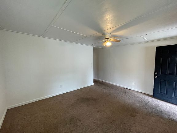 5th image of 104 Beech St #A