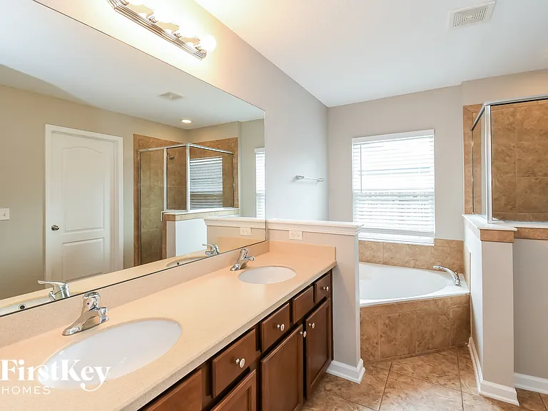 6395 Rolling Tree St — Photo 9