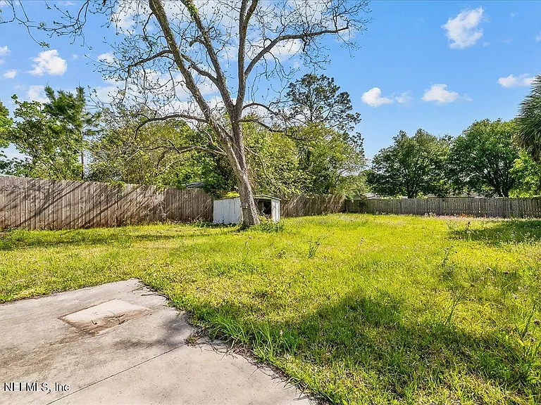 3919 Skycrest Dr — Photo 68