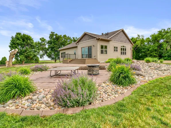 14293 40th St S, Moorhead, MN 56560