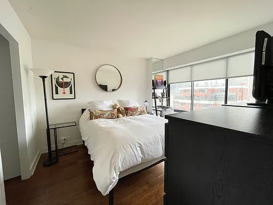 Rented by Douglas Elliman | media 26