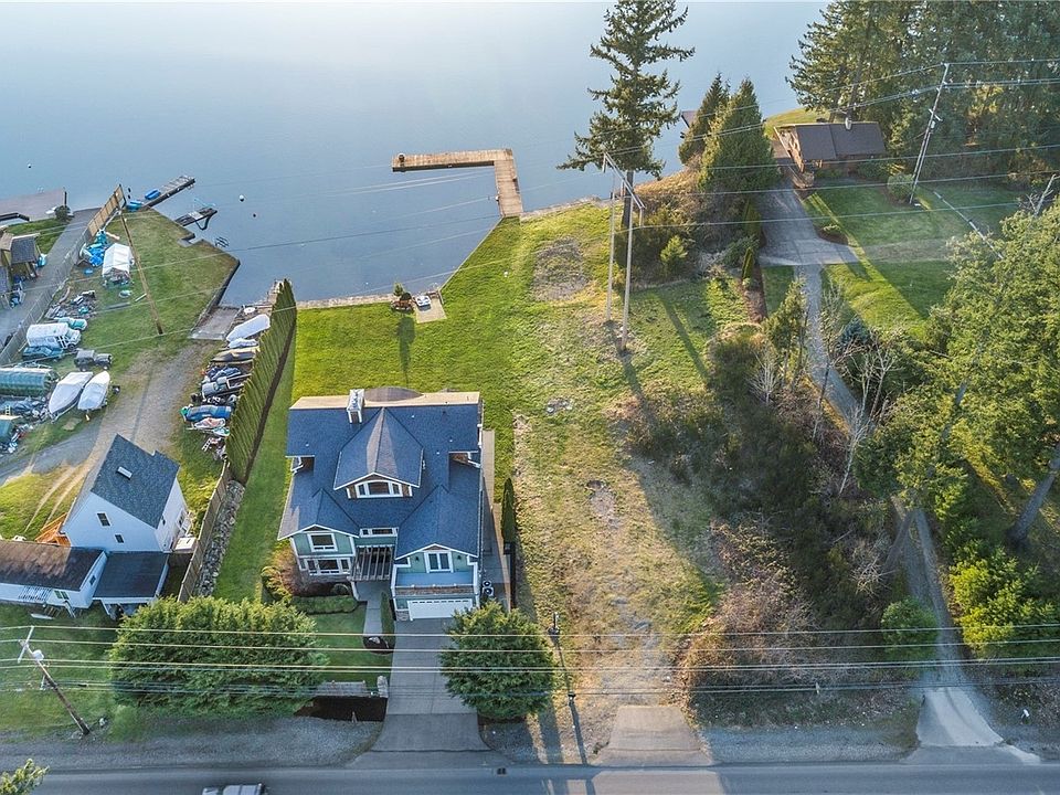 2nd image of 2610 214th Avenue E