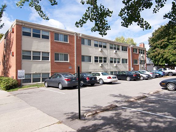4th image of 2647 Emerson Ave S
