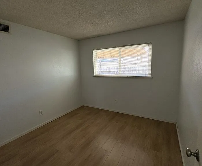 6031 Rowan Way — Photo 8