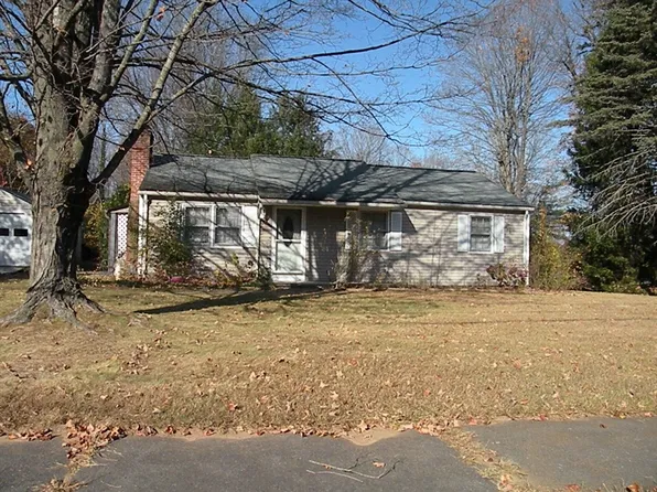 28 Roosevelt Ave, Feeding Hills, MA 01030