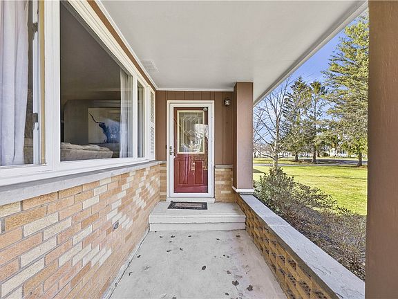 5th image of 1679 Plank Rd