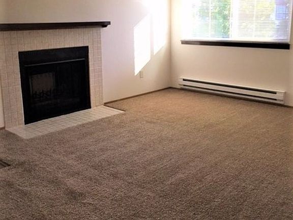 5th image of 4602 S 55th St #46