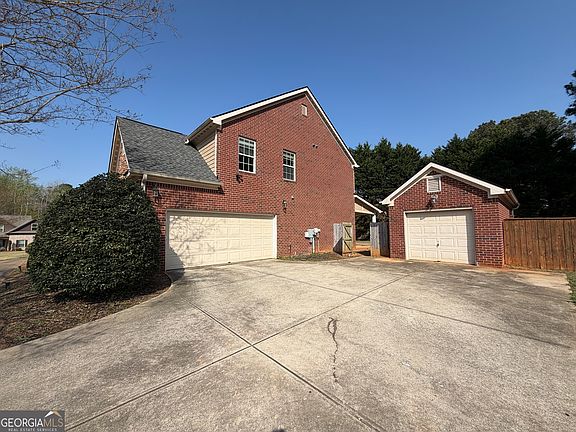 3rd image of 301 Conway Ct