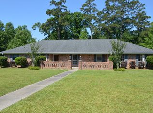 220 Arkwood Ln, Petal, MS 39465