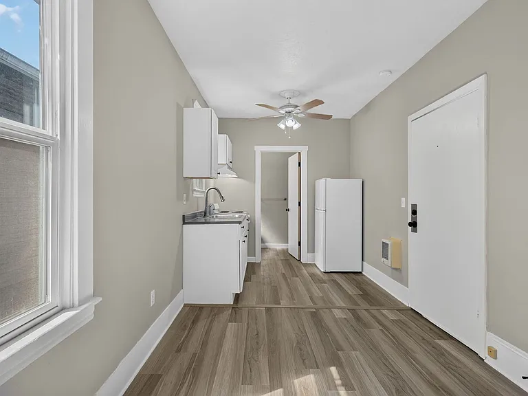 6020 NE Glisan St — Photo 15