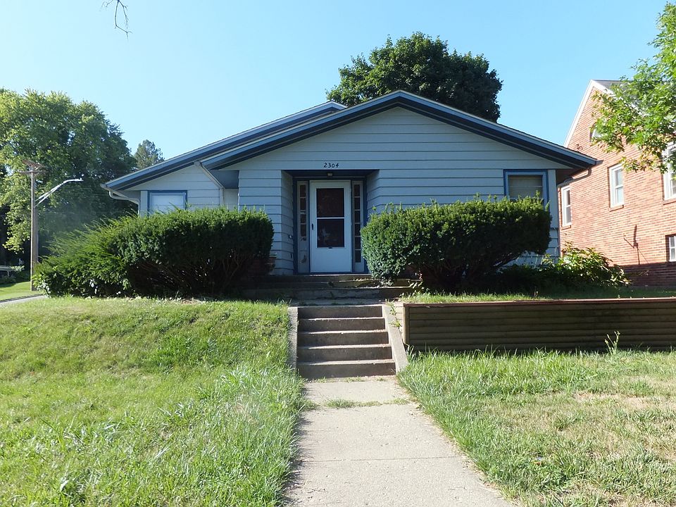 1st image of 2304 Benderwirt Ave