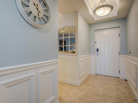 2nd image of 102 Yacht Harbor Dr Unit 472