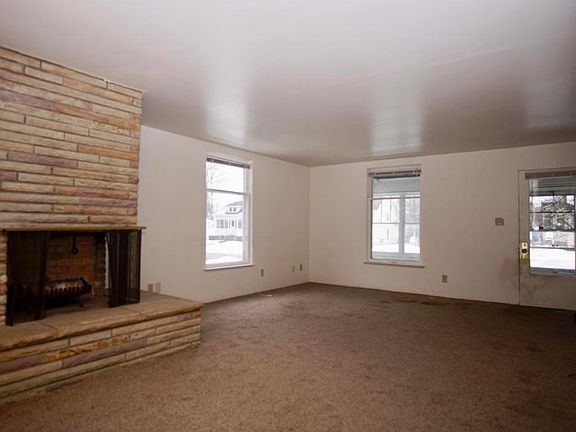 5th image of 1133 Columbus Ave