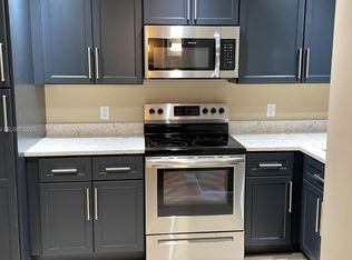 120 Royal Park Dr APT 2D, Fort Lauderdale, FL 33309