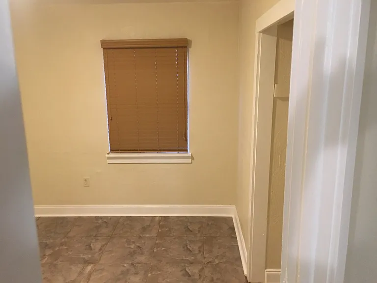 1002 W Arch St — Photo 9