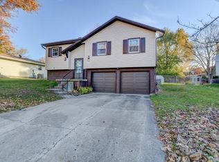 725 N Whitetail Cir, Mt Zion, IL 62549