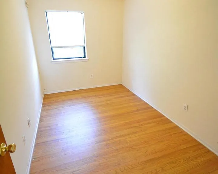 3413 Cresson St #6 — Photo 12