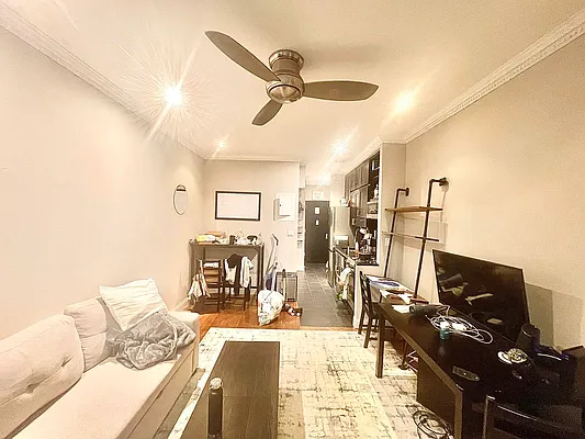 Rented by Century 21 Premier  | media 11