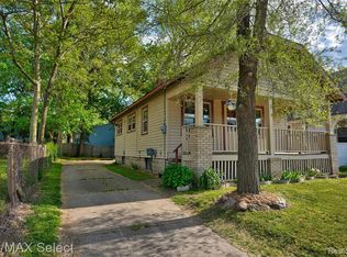 2156 E Bristol Rd, Burton, MI 48529