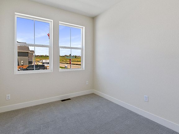 5th image of 3215 Robud Farms Dr