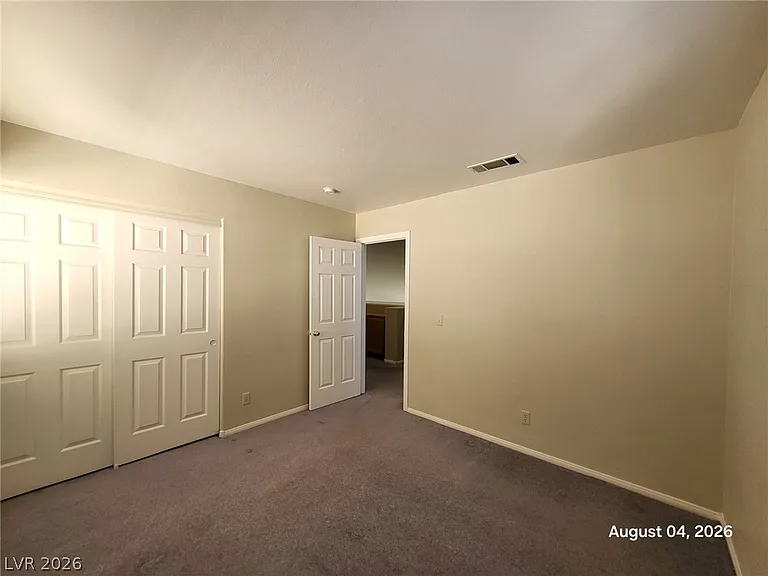 8236 W Rochelle Ave — Photo 8