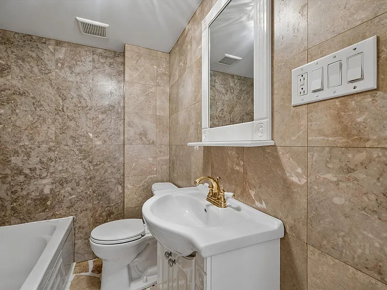 1527 S Broad St #3-R — Photo 12