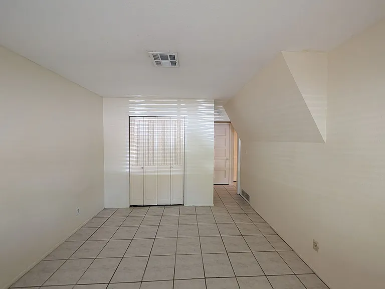 164 S Union Ave #102 — Photo 14