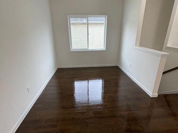 4th image of 44 Lake Ave #2