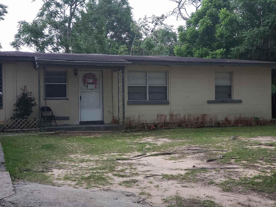 1st image of 205 N Madison Dr