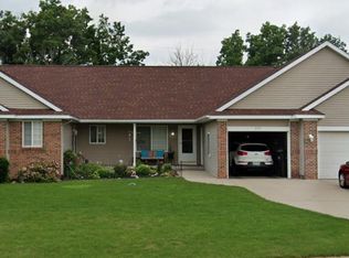 2119 Kinnrow Ave NW, Grand Rapids, MI