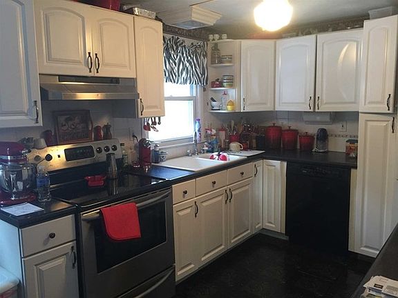 2nd image of 653 Sprout Brook Rd