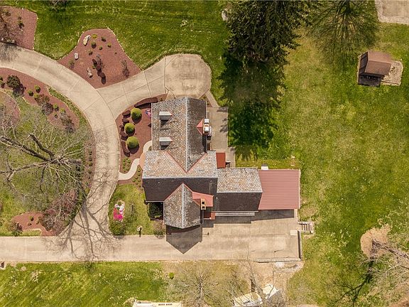 2nd image of 637 E McMurray Rd