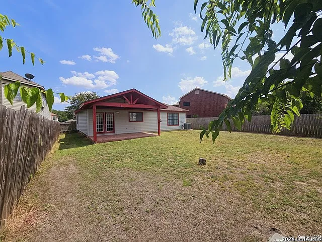7807 Pecan Hts — Photo 30