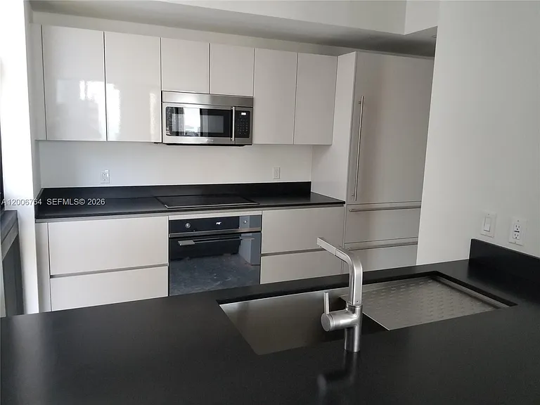 1010 Brickell Ave #3205 — Photo 8