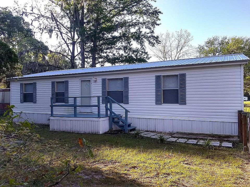 1st image of 129 SE Wendell Ter