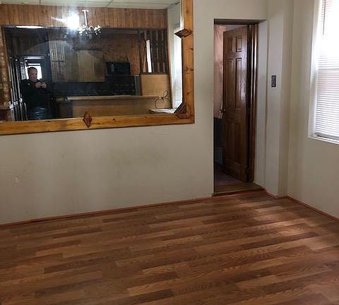 4th image of 2031 E Allegheny Ave