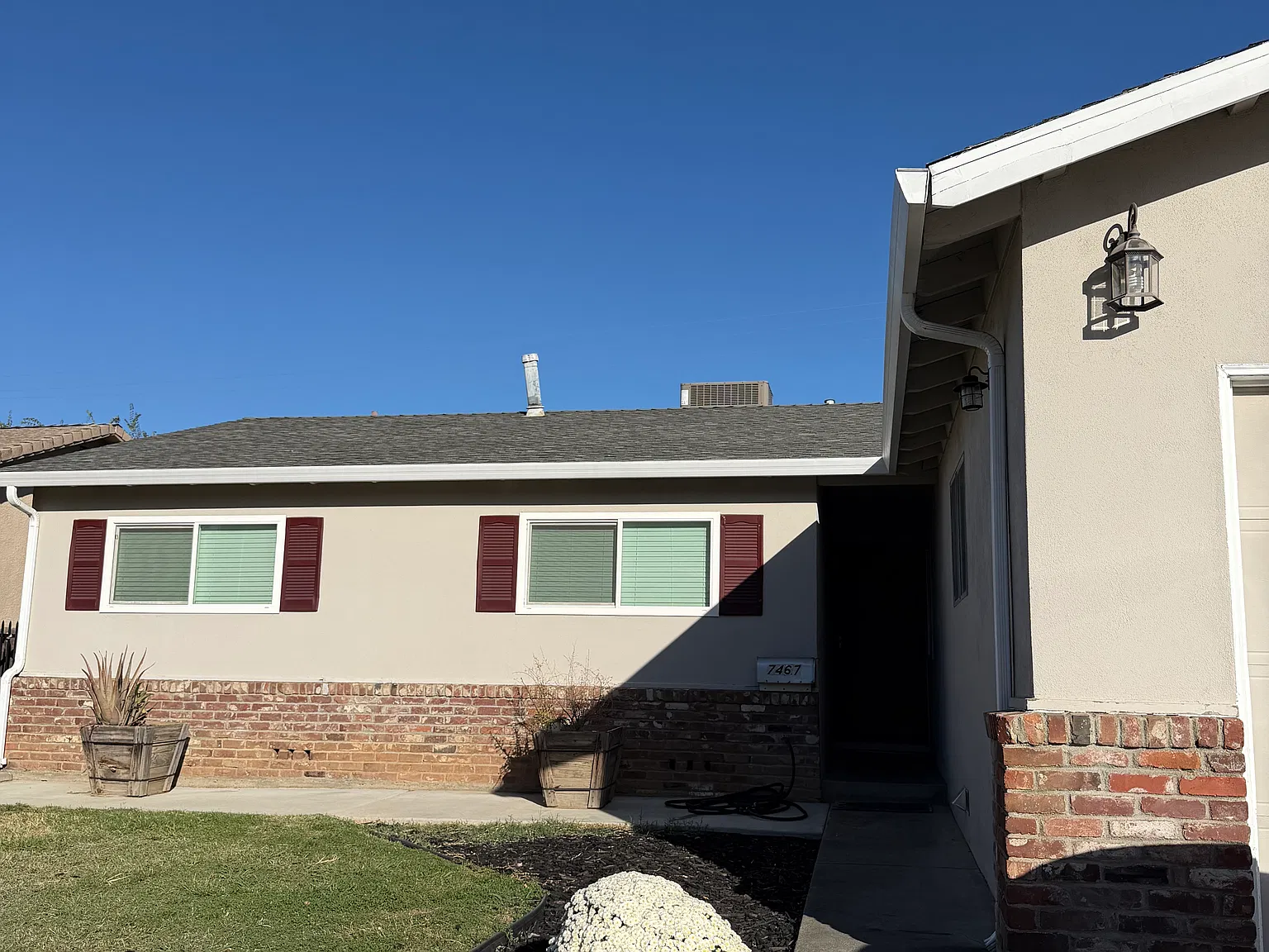 4 bed, 1200 sqft, $2,895 — Photo 1