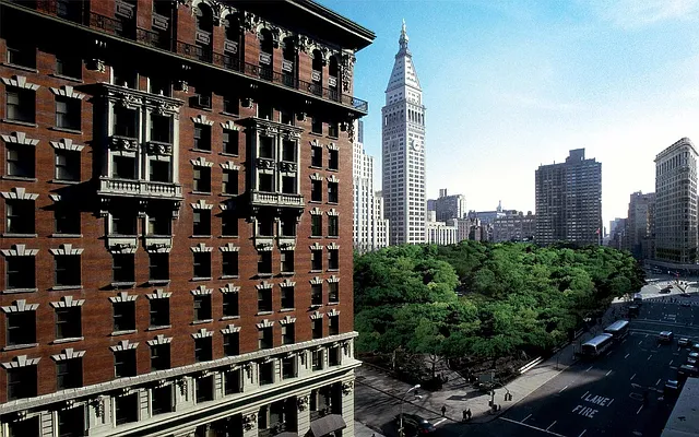 Rented by Douglas Elliman | media 31