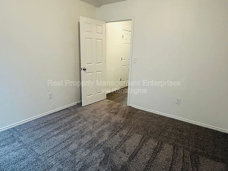 11624 NW 96th St — Photo 27