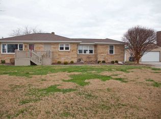409 S West St, Haubstadt, IN 47639
