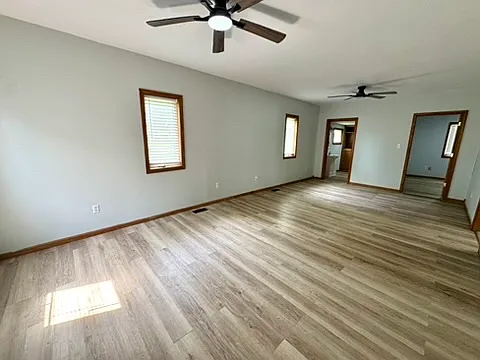 2 bed, 912 sqft, $750 — Photo 2