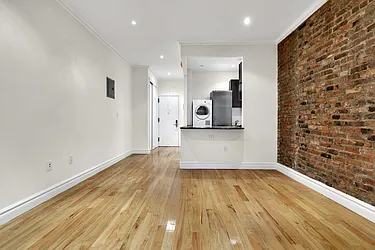 Rented by Cooper & Cooper Real Estate