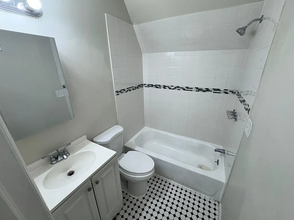 384 Sanford Ave #3