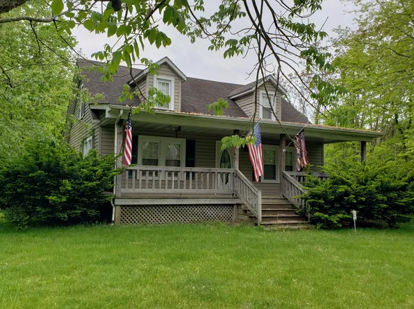 4424 Kinoka Rd, Alma, IL 62807