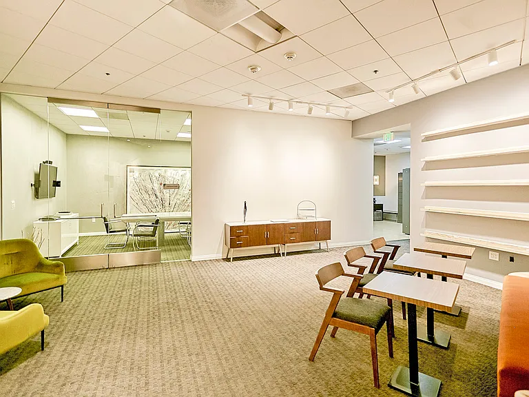 3785 Wilshire Blvd #704 — Photo 34