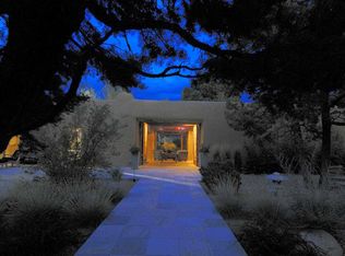 711 Camino Corrales, Santa Fe, NM 87505