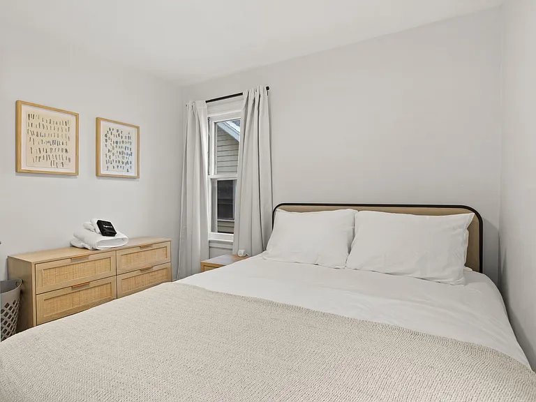 1850 E Main St #1 — Photo 19