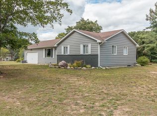 42610 Evergreen Park Dr, Decatur, MI 49045