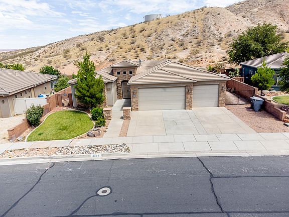 3rd image of 3581 S Price Hills Dr